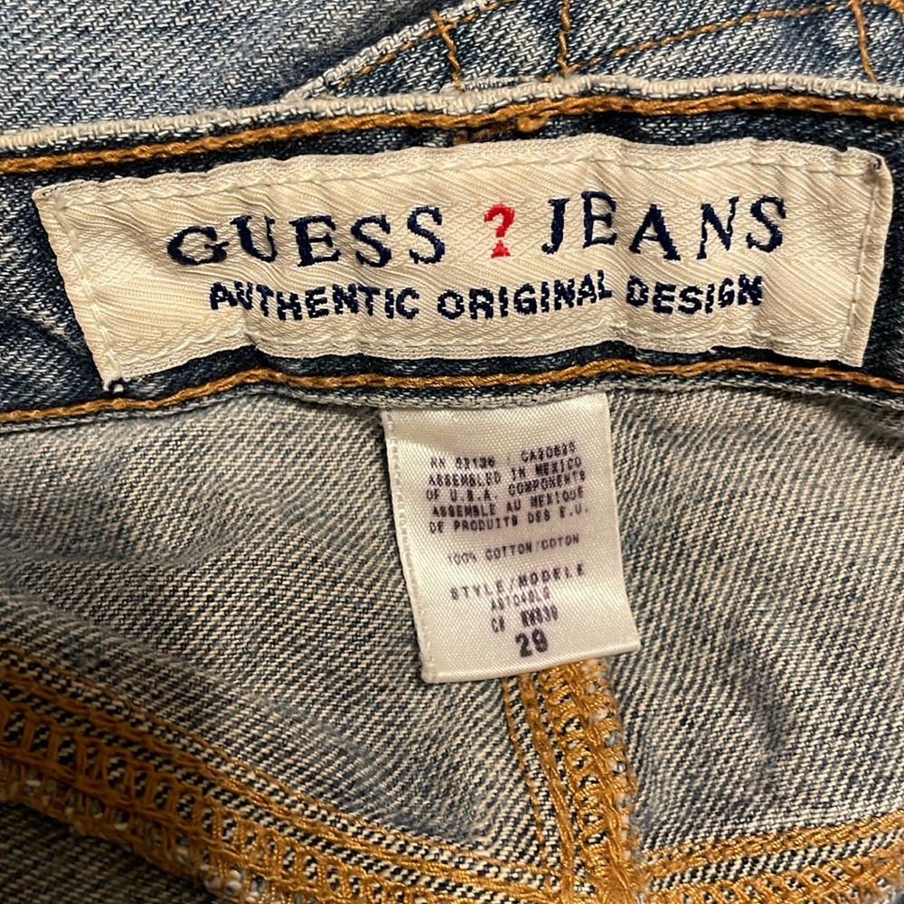 Guess - Picture 7 of 10